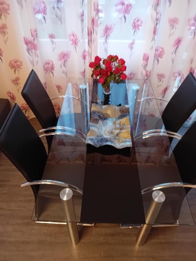 Monte Cristo Apartment เมซ์ ภายนอก รูปภาพ