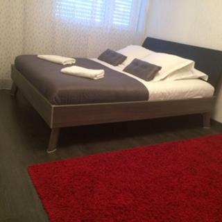 Monte Cristo Apartment เมซ์ ภายนอก รูปภาพ